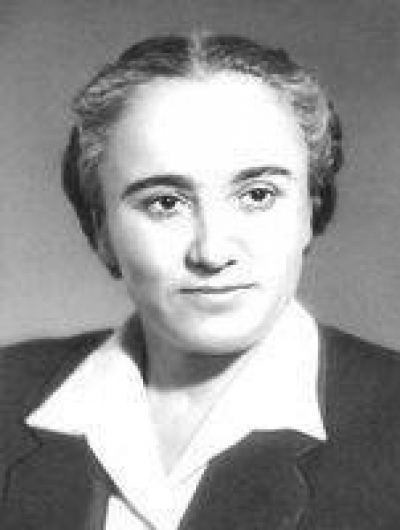 ШОИРА НОМИ ҚАЛБЛАРДАН ЎЧМАЙДИ