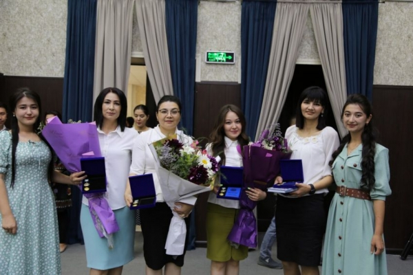 Маҳбубахон халқаро танлов ғолиби