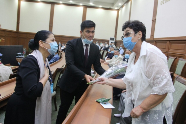 Инсон меҳнатлари қадрланадиган юртимиз ҳамиша тинч бўлсин