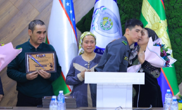 Оналар аскар ўғиллари билан дийдорлашИШди