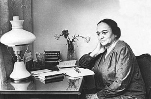 Зулфияхоним - вафо тимсоли