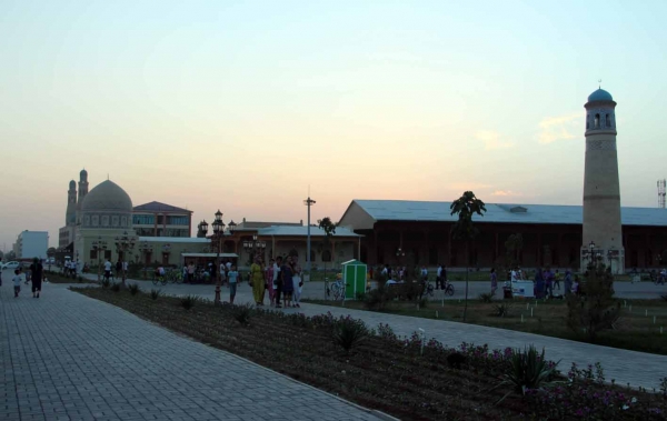 THE SECOND REGISTAN IN ANDIJAN