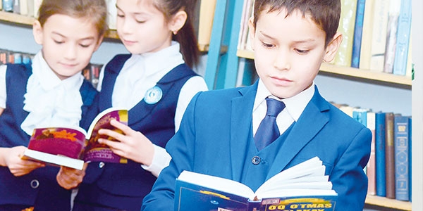 Набирамга китоб ўқиб бераман