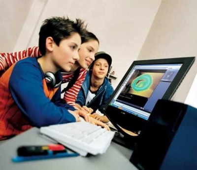 ЁШЛАРНИ ЁТ FОЯЛАР, МАЪНАВИЙ ТАҲДИДЛАРДАН АСРАШ  -  МУҲИМ МАСАЛА