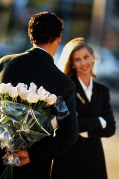 МУҲАББАТ – ҲАЛАСКОР