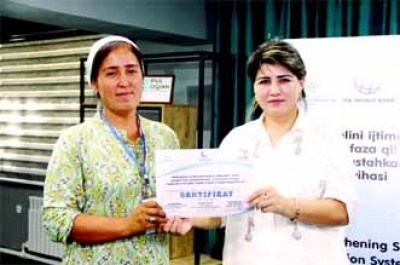 ИШСИЗ ЁШЛАР ВА ХОТИН-ҚИЗЛАР ТАДБИРКОРЛИККА ЎҚИТИЛМОҚДА