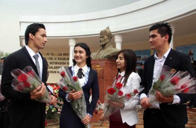 ҲАРБИЙ ГОРНИЗОНДА АМИР ТЕМУР БЮСТИ ЎРНАТИЛДИ