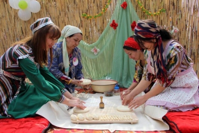 АҲИЛ ВА МУСТАҲКАМ ОИЛА - ЮРТ ТАЯНЧИ