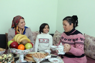 - БАЙРАМНИ ЯНГИ УЙДА КУТИБ ОЛАМИЗ,