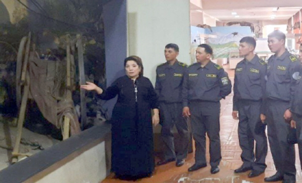 МОЗИЙГОҲГА САЁҲАТ