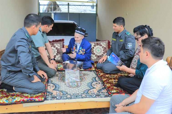 ОРАМИЗДАГИ ТИРИК АФСОНАЛАР