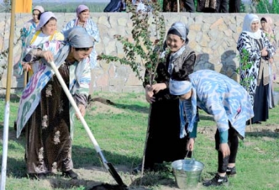 "Яшил макон": Қўрғонтепада "Оналар боғи" барпо этилмоқда