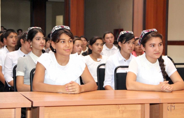 ФАОЛ ВА ТАШАББУСКОР ҚИЗЛАР САФИ ЯНАДА КЕНГАЯДИ